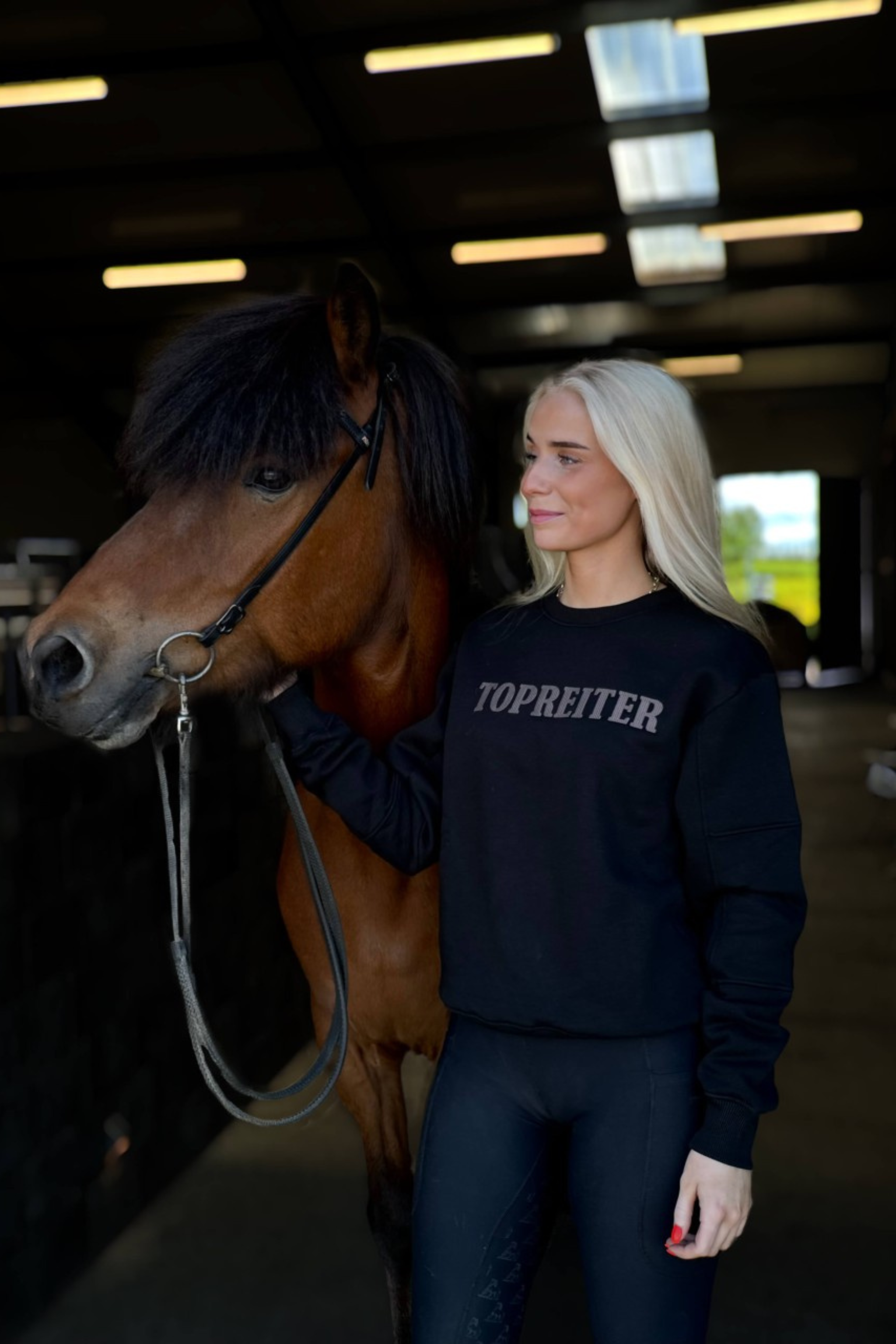 Crewneck Unisex Pullover